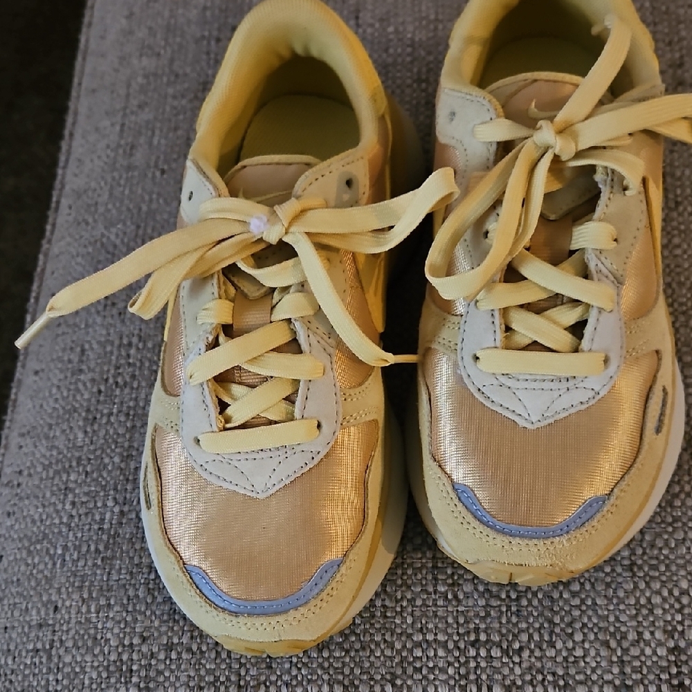 Nike Kids Gold and Cream Sneakers